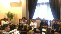 KETUA DPRD Kabupaten Klungkung, AA Gde Anom, melaksanakan rapat Banmus dengan anggota Banmus DPRD Kabupaten Klungkung, Selasa (17/3/2020). Foto: istimewa KETUA DPRD Kabupaten Klungkung, AA Gde Anom, melaksanakan rapat Banmus dengan anggota Banmus DPRD Kabupaten Klungkung, Selasa (17/3/2020). Foto: istimewa