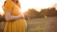 Ilustrasi ibu hamil. Ancaman terjadinya ledakan angka kelahiran juga terjadi di Bali akibat kebijakan di rumah saja menghindari Covid-19. Foto: net Ilustrasi ibu hamil. Ancaman terjadinya ledakan angka kelahiran juga terjadi di Bali akibat kebijakan di rumah saja menghindari Covid-19. Foto: net