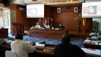 RAPAT evaluasi PKM bertempat di Ruang Praja Utama Kantor WaliKota Denpasar, Senin (25/5). Foto: ist RAPAT evaluasi PKM bertempat di Ruang Praja Utama Kantor WaliKota Denpasar, Senin (25/5). Foto: ist