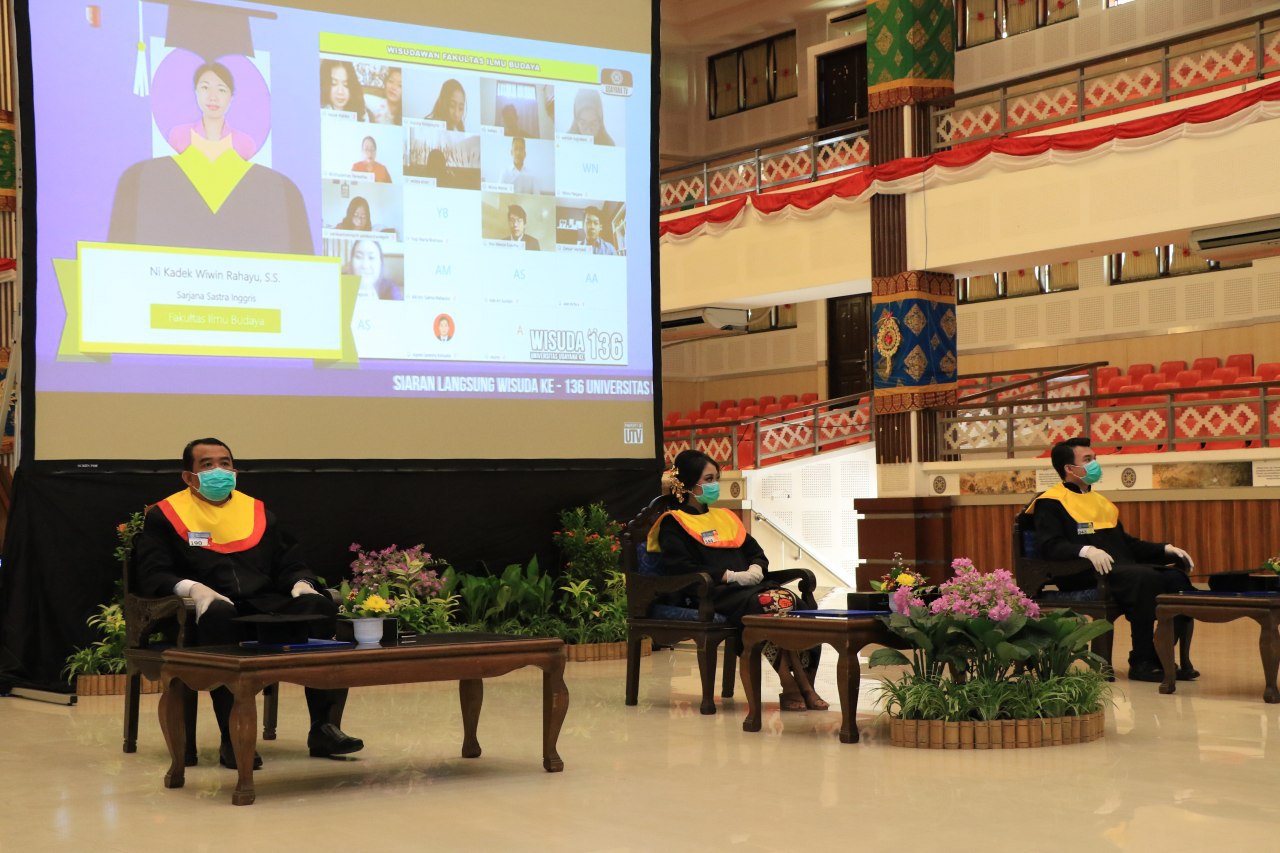 Pos bali/ist Prosesi Wisuda ke-136 Universitas Udayana yang berlangsung secara daring pada Sabtu (6/6/2020).