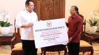Ketua MPR RI Bantu Bali 5.000 Alat Rapid Test Ketua MPR RI Bantu Bali 5.000 Alat Rapid Test