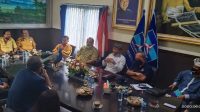 koalisi rapat di demokrat PARA pimpinan lima parpol yang sepakat koalisi saat rapat di kantor DPD Partai Demokrat Bali, Jumat (5/6/2020). Foto: Ist