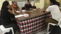 IMG_5638 PARA komisioner KPU Badung saat mewawancari calon PPK yang mengikuti seleksi pengganti antarwaktu satu PPK di Kuta Selatan, Selasa (14/7/2020). Foto: gus hendra