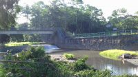 Foto: JEMBATAN GIANYAR LOKASI pembangunan jembatan yang akan menghubungkan Desa Siangan Gianyar dengan Desa Pejeng Kelod Tampaksiring. Foto: adi Foto: JEMBATAN GIANYAR LOKASI pembangunan jembatan yang akan menghubungkan Desa Siangan Gianyar dengan Desa Pejeng Kelod Tampaksiring. Foto: adi