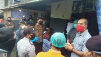 Foto: OLAH TKP TIM medis dan Inafis Polres Bangli melakukan olah TKP kasus warga Banjar Kubu, Kelurahan Kubu, Bangli, gantung diri. Foto: gia Foto: OLAH TKP TIM medis dan Inafis Polres Bangli melakukan olah TKP kasus warga Banjar Kubu, Kelurahan Kubu, Bangli, gantung diri. Foto: gia