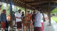 Foto: PEJABAT FUNGSIONAL BUPATI Bangli, I Made Gianyar, mengambil sumpah jabatan fungsional di lingkungan Pemkab Bangli, Kamis (9/7). Foto: gia Foto: PEJABAT FUNGSIONAL BUPATI Bangli, I Made Gianyar, mengambil sumpah jabatan fungsional di lingkungan Pemkab Bangli, Kamis (9/7). Foto: gia