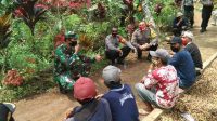 Foto: APARAT GABUNGAN APARAT gabungan di Tabanan yang terdiri atas TNI, Polri, dan instansi terkait, secara terus-menerus dan semakin masif melakukan kegiatan pendisiplinan masyarakat. Foto: gap Foto: APARAT GABUNGAN APARAT gabungan di Tabanan yang terdiri atas TNI, Polri, dan instansi terkait, secara terus-menerus dan semakin masif melakukan kegiatan pendisiplinan masyarakat. Foto: gap