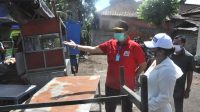 Foto: BUPATI EKA BUPATI Tabanan, Ni Putu Eka Wiryastuti; bersama Ketua DPRD Tabanan, I Made Dirga, meninjau Kompleks Pasar Pesiapan, Tabanan, Jumat (21/8). Foto: gap Foto: BUPATI EKA BUPATI Tabanan, Ni Putu Eka Wiryastuti; bersama Ketua DPRD Tabanan, I Made Dirga, meninjau Kompleks Pasar Pesiapan, Tabanan, Jumat (21/8). Foto: gap