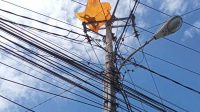 Foto : LAYANGAN PLN ULP Gianyar ingatkan bahaya bermain layangan dekat jaringan listrik. Foto: ist Foto : LAYANGAN PLN ULP Gianyar ingatkan bahaya bermain layangan dekat jaringan listrik. Foto: ist