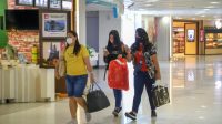 PENUMPANG domestik yang tiba di bandara Ngurah Rai. Foto: ist PENUMPANG domestik yang tiba di bandara Ngurah Rai. Foto: ist