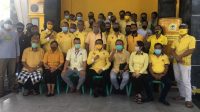 KETUA DPD Golkar Badung, I Wayan Suyasa; bersama AAN Ketut Agus Nadi Putra dan IGN Shaskara saat rakor di Sekretariat Golkar Badung. Foto: nas KETUA DPD Golkar Badung, I Wayan Suyasa; bersama AAN Ketut Agus Nadi Putra dan IGN Shaskara saat rakor di Sekretariat Golkar Badung. Foto: nas