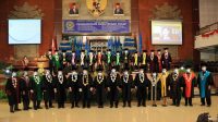 REKTOR Universitas Udayana mengukuhkan 10 orang guru besar tetap pada Sabtu (12/9) di Gedung Widya Sabha Kampus Bukit Jimbaran. Foto: ist REKTOR Universitas Udayana mengukuhkan 10 orang guru besar tetap pada Sabtu (12/9) di Gedung Widya Sabha Kampus Bukit Jimbaran. Foto: ist