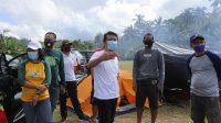Foto: Bupati Suwirta mengunjungi lokasi bumi perkemahan di Bukit Abah BUPATI Suwirta mengunjungi lokasi bumi perkemahan di Bukit Abah, Desa Besan, Kecamatan Dawan, Minggu (6/9). Foto: ist Foto: Bupati Suwirta mengunjungi lokasi bumi perkemahan di Bukit Abah BUPATI Suwirta mengunjungi lokasi bumi perkemahan di Bukit Abah, Desa Besan, Kecamatan Dawan, Minggu (6/9). Foto: ist