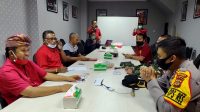 Foto: KAPOLRES BANGLI 1 KAPOLRES Bangli, AKBP I Gusti Agung Dhana Aryawan; bersama Dandim 1626/Bangli, Letkol Inf. I Gede Putu Suwardana, menyambangi Sekretariat DPC PDIP Kabupaten Bangli, Kamis (3/9). Foto: gia Foto: KAPOLRES BANGLI 1 KAPOLRES Bangli, AKBP I Gusti Agung Dhana Aryawan; bersama Dandim 1626/Bangli, Letkol Inf. I Gede Putu Suwardana, menyambangi Sekretariat DPC PDIP Kabupaten Bangli, Kamis (3/9). Foto: gia
