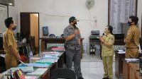 Foto: WABUP KASTA POS BALI/IST WABUP Kasta memantau penerapan protokol kesehatan di setiap instansi Pemkab Klungkung, Senin (31/8). Foto: WABUP KASTA POS BALI/IST WABUP Kasta memantau penerapan protokol kesehatan di setiap instansi Pemkab Klungkung, Senin (31/8).
