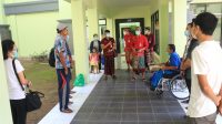 Foto: pasien sembuh (1) PEMULANGAN pasien Covid-19 yang dinyatakan sembuh di RSU Negara, Kamis (10/9). Foto: ist Foto: pasien sembuh (1) PEMULANGAN pasien Covid-19 yang dinyatakan sembuh di RSU Negara, Kamis (10/9). Foto: ist