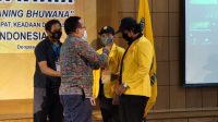 PENUTUPAN KKN Unhi tahun 2020 ditandai dengan pelepasan tanda peserta KKN, Rabu (7/10/2020). Foto: ist PENUTUPAN KKN Unhi tahun 2020 ditandai dengan pelepasan tanda peserta KKN, Rabu (7/10/2020). Foto: ist