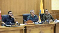 KETUA DPRD Badung, Putu Parwata; didampingi Wakil Ketua I, Wayan Suyasa dan Wakil Ketua II, Made Sunarta. Foto: ist KETUA DPRD Badung, Putu Parwata; didampingi Wakil Ketua I, Wayan Suyasa dan Wakil Ketua II, Made Sunarta. Foto: ist