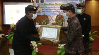 BUPATI Klungkung, I Nyoman Suwirta, menghadiri workshop Desa Sadar Kerukunan Tahun 2020 di aula kantor Kementerian Agama Klungkung, Rabu (7/10/2020). Foto: ist BUPATI Klungkung, I Nyoman Suwirta, menghadiri workshop Desa Sadar Kerukunan Tahun 2020 di aula kantor Kementerian Agama Klungkung, Rabu (7/10/2020). Foto: ist