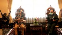 WAGUB Cok Ace saat menerima audiensi Deputi Ekonomi Digital Baparekraf Syaifullah yang didampingi pihak Baliwood Land, Senin (5/10/2020). Foto: ist WAGUB Cok Ace saat menerima audiensi Deputi Ekonomi Digital Baparekraf Syaifullah yang didampingi pihak Baliwood Land, Senin (5/10/2020). Foto: ist