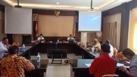 KPU Tabanan mengundang sejumlah instansi terkait, dalam rangka koordinasi pelaksanaan debat publik Pilkada Tabanan 2020, Jumat (2/10/2020). Foto: gap KPU Tabanan mengundang sejumlah instansi terkait, dalam rangka koordinasi pelaksanaan debat publik Pilkada Tabanan 2020, Jumat (2/10/2020). Foto: gap