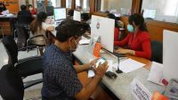 PELAYANAN pembayaran pajak di Kantor Bapenda Kota Denpasar. Foto: ist PELAYANAN pembayaran pajak di Kantor Bapenda Kota Denpasar. Foto: ist