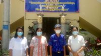 SISWA berprestasi SMPN 6 Denpasar, I Kadek Andhika Ary Wiguna, foto bersama wakil kepala sekolah. Foto: ist SISWA berprestasi SMPN 6 Denpasar, I Kadek Andhika Ary Wiguna, foto bersama wakil kepala sekolah. Foto: ist
