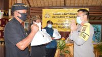 KAPOLRES Tabanan, AKBP Mariochristy Panca Sakti Siregar saat melaksanakan safari kamtibmas di Puri Taman Sari, Banjar Uma Abian, Desa Peken Belayu, Kecamatan Marga, Selasa (20/10/2020). Foto: ist KAPOLRES Tabanan, AKBP Mariochristy Panca Sakti Siregar saat melaksanakan safari kamtibmas di Puri Taman Sari, Banjar Uma Abian, Desa Peken Belayu, Kecamatan Marga, Selasa (20/10/2020). Foto: ist