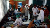 WABUP Kasta menghadiri kegiatan Donor Darah Terapi Plasma Convalesen di Kodim 1610/Klungkung, Kamis (1/10/2020). Foto: baw WABUP Kasta menghadiri kegiatan Donor Darah Terapi Plasma Convalesen di Kodim 1610/Klungkung, Kamis (1/10/2020). Foto: baw