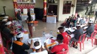 pemungutan suara di TPS PROSES pemungutan suara di salah satu TPS di Kerobokan, Kuta Utara, Badung saat Pilkada Bali 2018. KPPS akan mendatangi warga yang tidak bisa datang ke TPS dengan membawa kotak suara ke rumahnya. Foto: gus hendra