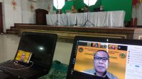 REKTOR Made Suarta saat memberi arahan dalam diklat penguatan kasek yang dilakukan secara daring dari Auditorium Redha Gunawan, Senin (16/11/2020). Foto: alt. REKTOR Made Suarta saat memberi arahan dalam diklat penguatan kasek yang dilakukan secara daring dari Auditorium Redha Gunawan, Senin (16/11/2020). Foto: alt.