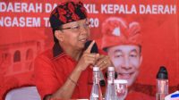 KETUA DPD PDI Perjuangan Provinsi Bali, Wayan Koster, saat menghadiri kampanye Dana-Dipa di Desa Pakraman Pedahan Kubu. KETUA DPD PDI Perjuangan Provinsi Bali, Wayan Koster, saat menghadiri kampanye Dana-Dipa di Desa Pakraman Pedahan Kubu.