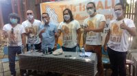 CRAZY Horse didampingi pembina berfoto bersama. foto: alt CRAZY Horse didampingi pembina berfoto bersama. foto: alt