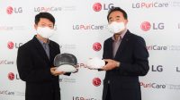PT LG Electronics Indonesia mengumumkan dimulainya pemasaran LG PuriCare Wearable Air Purifier. Foto: ist PT LG Electronics Indonesia mengumumkan dimulainya pemasaran LG PuriCare Wearable Air Purifier. Foto: ist