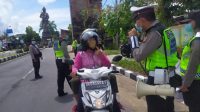 OPERASI Zebra Lempuyang 2020 di Jalan Raya Bypass Dharma Giri, Buruan, Blahbatuh. Foto: adi OPERASI Zebra Lempuyang 2020 di Jalan Raya Bypass Dharma Giri, Buruan, Blahbatuh. Foto: adi