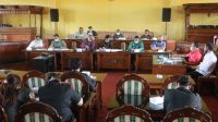 RAPAT kerja gabungan komisi DPRD Bangli dengan sejumlah OPD yakni Dinas Sosial, Dinas Koperasi, Dinas Kesehatan, dan OPD terkait lainnya, Senin (16/11/2020). Foto: gia RAPAT kerja gabungan komisi DPRD Bangli dengan sejumlah OPD yakni Dinas Sosial, Dinas Koperasi, Dinas Kesehatan, dan OPD terkait lainnya, Senin (16/11/2020). Foto: gia
