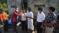 PJS Bupati Karangasem, I Wayan Serinah, mengunjungi rumah korban kebakaran di Banjar Dinas Geliang, Desa Pempatan, Kecamatan Rendang, Jumat (13/11/2020). Foto: ist PJS Bupati Karangasem, I Wayan Serinah, mengunjungi rumah korban kebakaran di Banjar Dinas Geliang, Desa Pempatan, Kecamatan Rendang, Jumat (13/11/2020). Foto: ist
