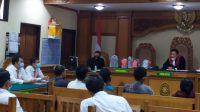 SIDANG tindak pidana ringan (tipiring) lima penjual arak di PN Gianyar, Rabu (18/11/2020). Foto: ist SIDANG tindak pidana ringan (tipiring) lima penjual arak di PN Gianyar, Rabu (18/11/2020). Foto: ist