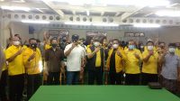 SUGAWA Korry dengan paslon Amerta berfoto bersama dengan Duta Amerta. Foto: ist SUGAWA Korry dengan paslon Amerta berfoto bersama dengan Duta Amerta. Foto: ist