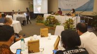bimtek hitung suara KPU Bali KETUA KPU Bali, I Dewa Agung Lidartawan, memaparkan persiapan teknis untuk jajaran KPU kabupaten/kota yang akan menggelar Pilkada 2020, Rabu (18/11/2020). Foto: gus hendra
