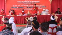 dana-dipa di pedahan DANA-Dipa saat kampanye di Pedahan, Desa Tianyar Tengah, Kubu, Karangasem. Warga bertekad memenangkan paslon nomor urut 1 sebesar 75 persen dalam Pilkada Karangasem 2020. Foto: Ist