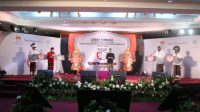 debat kedua pilkada denpasar SUASANA debat kandidat kedua Pilkada Denpasar 2020, Sabtu (28/11/2020) malam. Karena ini debat terakhir, kedua paslon saling serang dengan isu lebih spesifik. Foto: Ist