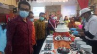 KADISDIKPORA Provinsi Bali, KN. Boy Jayawibawa, saat membuka job matching dan pameran hasil karya siswa SMKN 5 Denpasar, Jumat (13/11/2020). Foto: tra KADISDIKPORA Provinsi Bali, KN. Boy Jayawibawa, saat membuka job matching dan pameran hasil karya siswa SMKN 5 Denpasar, Jumat (13/11/2020). Foto: tra
