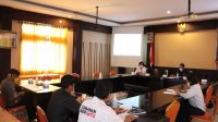 persiapan debat - ist KPU Tabanan mengundang masing-masing petugas penghubung (LO) paslon Bupati dan Wakil Bupati Tabanan 2020 untuk rapat koordinasi persiapan pelaksanaan debat publik atau debat terbuka, Selasa (17/11/2020). Foto: gagah