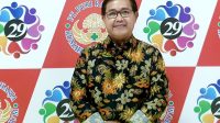 DIREKTUR RS Puri Raharja Denpasar, dr. Bagus Darmayasa, memberi sambutan dalam acara puncak HUT ke-29 RS Puri Raharja Denpasar, Selasa (1/12/2020). Foto: ist DIREKTUR RS Puri Raharja Denpasar, dr. Bagus Darmayasa, memberi sambutan dalam acara puncak HUT ke-29 RS Puri Raharja Denpasar, Selasa (1/12/2020). Foto: ist