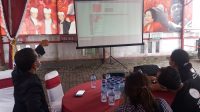 PROSES hitung cepat versi Tim Jaya-Wira, di DPC PDIP Tabanan, Rabu (9/12/2020) petang. Foto: gap PROSES hitung cepat versi Tim Jaya-Wira, di DPC PDIP Tabanan, Rabu (9/12/2020) petang. Foto: gap