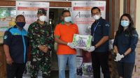 ENESIS Group memberikan apresiasi dan perlindungan ekstra kepada tenaga medis di RSUD Wangaya berupa Amunizer vitamin C 1000 mg, Antis hand sanitizer, Kispray antikuman dan Plossa minyak aromaterapi eukaliptus untuk perlindungan dari virus Covid-19 dan Soffel lotion antinyamuk untuk perlindungan DBD, Sabtu (19/12/2020). Foto: ist ENESIS Group memberikan apresiasi dan perlindungan ekstra kepada tenaga medis di RSUD Wangaya berupa Amunizer vitamin C 1000 mg, Antis hand sanitizer, Kispray antikuman dan Plossa minyak aromaterapi eukaliptus untuk perlindungan dari virus Covid-19 dan Soffel lotion antinyamuk untuk perlindungan DBD, Sabtu (19/12/2020). Foto: ist