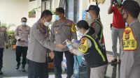 KUNJUNGAN Irwasda Polda Bali, Kombes Awang Joko Rumitro, Minggu (20/12/2020) di Rupatama Polres Bangli dalam rangka monev penanganan Covid-19 di wilayah Bangli. Foto: ist KUNJUNGAN Irwasda Polda Bali, Kombes Awang Joko Rumitro, Minggu (20/12/2020) di Rupatama Polres Bangli dalam rangka monev penanganan Covid-19 di wilayah Bangli. Foto: ist