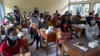 LITERASI media di Desa Bakbakan Gianyar. Foto: adi LITERASI media di Desa Bakbakan Gianyar. Foto: adi