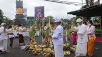 PEMKAB Bangli menggelar upacara nangluk merana, Senin (14/12/2020). Upacara dipusatkan di Catus Pata Bangli. Foto: ist PEMKAB Bangli menggelar upacara nangluk merana, Senin (14/12/2020). Upacara dipusatkan di Catus Pata Bangli. Foto: ist